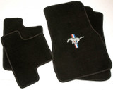 15-23 Ford Mustang Fußmatten Set - Schwarz Tri-Bar Pony Vorne und hinten