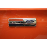 64-24 Ford Mustang Emblem Kotflügel - "Powered By Ford Performance"