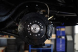 70-73 Ford Mustang Überholsatz Verschleißteile Bremse - Wilwood Dynapro Dust-Boot - Vorne - 12,19 " - Gelocht / geschlitzt - Schwarz Vorne