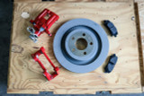 15-23 Ford Mustang GT (5.0) Upgrade Bremsanlage - OEM Bullit - 15 " VA / 13 " HA - Rote Sättel Vorne und hinten