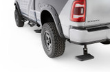19-23 Ram 1500 (Crew Cab Pickup) Trittbrett Ladefläche - AMP - Einklappbar - Aluminium - Hinten links