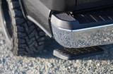 19-23 Ram 1500 (Crew Cab Pickup) Trittbrett Ladefläche - AMP - Einklappbar - Aluminium - Hinten links
