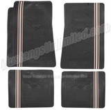 64-73 Ford Mustang Fußmatten Set - Schwarz Gummi - Running Pony Vorne und hinten (35242586)