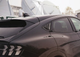 21-23 Ford Mustang Mach-E Aufsatz für Scheibe - Hinten - Carbon Glanz Links und Rechts