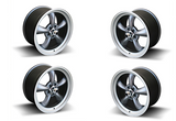 05-23 Ford Mustang Felgensatz - Torq Thrust Style - Aluminium - 9x19 & 10x19 - Anthrazit - Mit TÜV Vorne und hinten