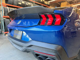 24-26 Ford Mustang (Coupe) Heckspoiler - OEM Ersatz - Carbon Hinten