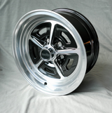 64-73 Ford Mustang Felge - Magnum 500 Style - Aluminium - 15 x 8 Zoll - Schwarz/Poliert - Mit TÜV