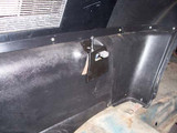 67-68 Ford Mustang (Fastback) Abdeckung für Verschluss von Sitz Rechts