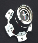 1973 Ford Mustang Nabenkappe - Tri-Bar Running Pony - Schwarz