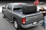 Dodge, Ram (Crew Cab Pickup - Bed Length: 67.4Inch) Laderaumabdeckung - BAKFlip G2 - Crew Cab 5ft7in - mit Ram Box und Cargo Rails - Classic Body