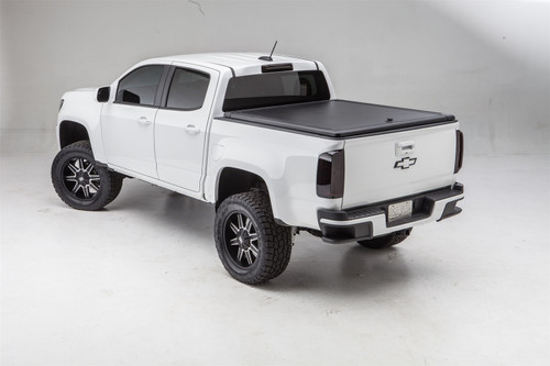 Dodge, Ram (Crew Cab Pickup - Bed Length: 67.4Inch) Laderaumabdeckung - UnderCover Ridgelander - 5'7" Ladefläche, ohne Rambox