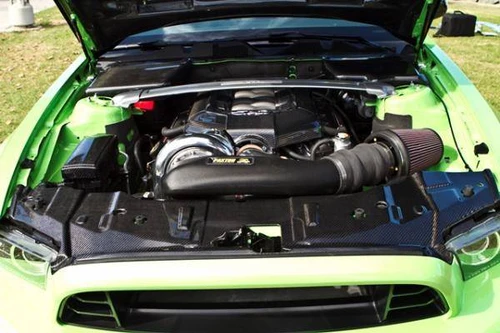 13-14 Ford Mustang GT (5.0) Abdeckung Kühlerträger - Carbon - LG137