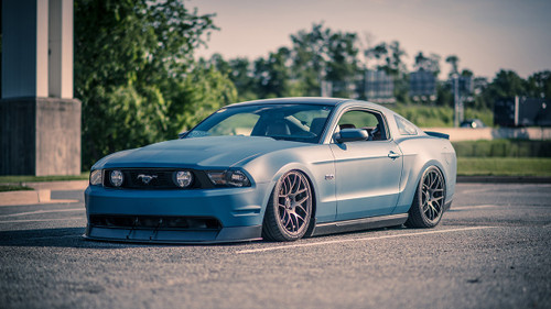 05-14 Ford Mustang Luftfahrwerksset - Airlift Performance - komplett Vorne und hinten
