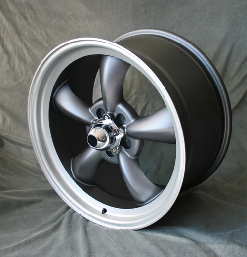 05-23 Ford Mustang Felge - Torq Thrust Style - Aluminium - 9 x 19 Zoll -  ET 45 - Anthrazit - Mit TÜV