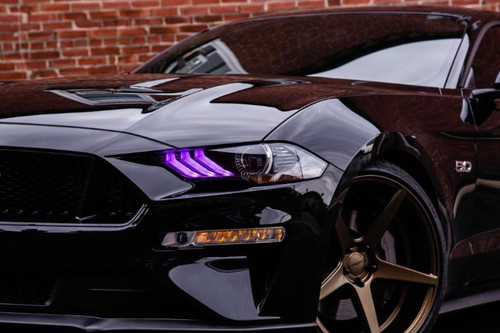 18-23 Ford Mustang Umrüstsatz Hauptscheinwerfer - EU - RGB - TriBar Vorne