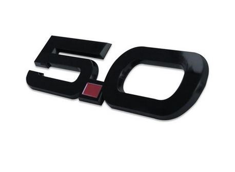 15-23 Ford Mustang Emblem Kotflügel - 5.0 - Schwarz glänzend - Roter Punkt