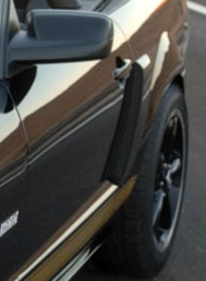 05-09 Ford Mustang Lufteinlass Seitenwand hinten Rechts