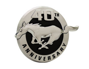 64-06 Ford Mustang Emblem Kotflügel Rechts