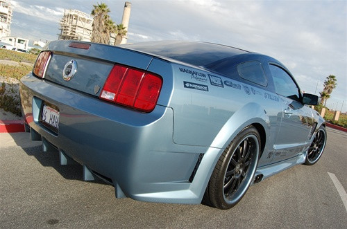 05-09 Ford Mustang Stoßstangenansatz Hinten (38010802)