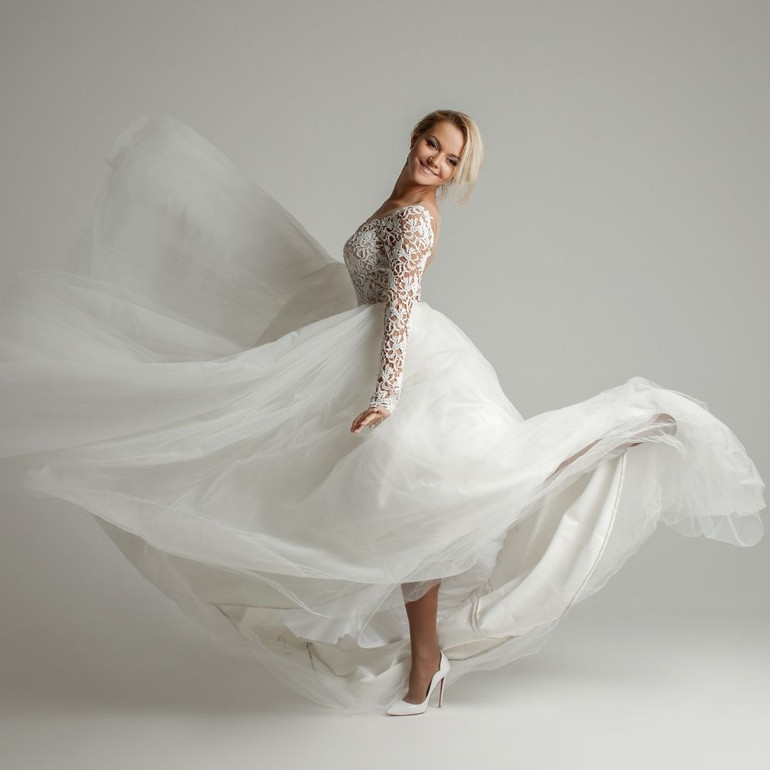 The Winter Bridal Renaissance: Unveiling the Couture Wedding Dress Trends of 2023