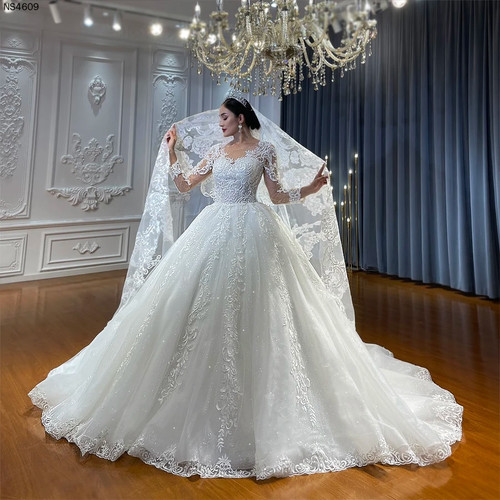Elegant A-line Lace Wedding Dress