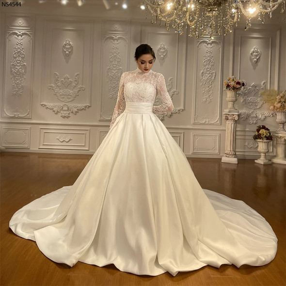 Elegant Lace Satin Skirt Wedding Dress