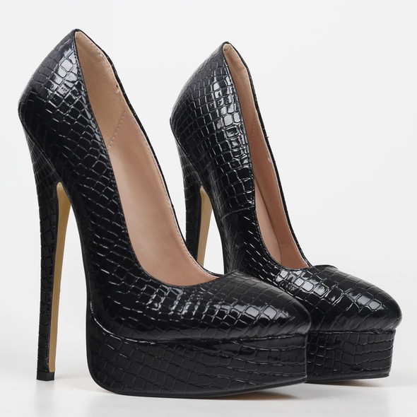 Black Fetish Pointed Toe Pumps 