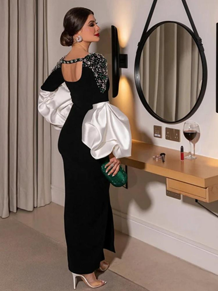 Grrly Grrls Obsidian Veil Gown 