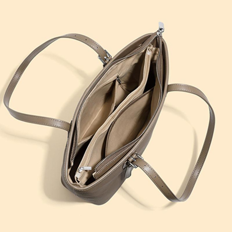 Grrly Grrls Grandmere Carryall 