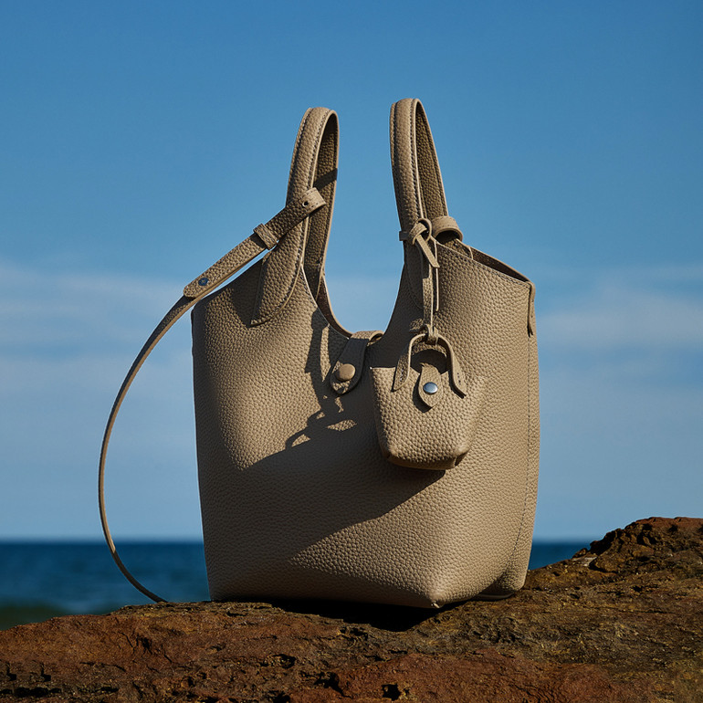 Woven Vale Bucket Bag