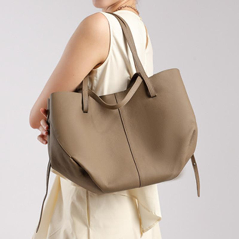 Grrly Grrls Dualform Leather Set
 