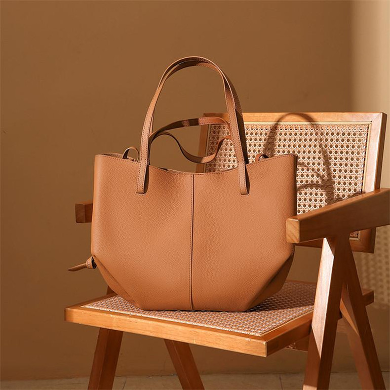 Grrly Grrls Dualform Leather Set
 