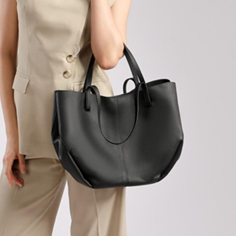 Grrly Grrls Dualform Leather Set
 