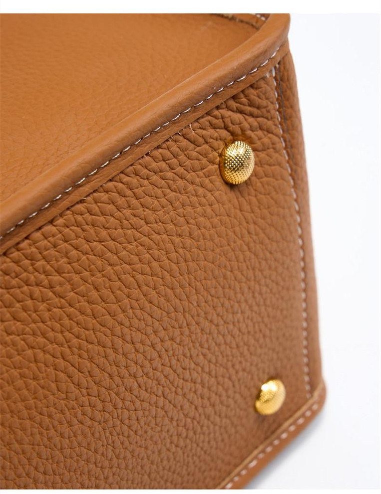 Grrly Grrls Triarch Vertical Tote 