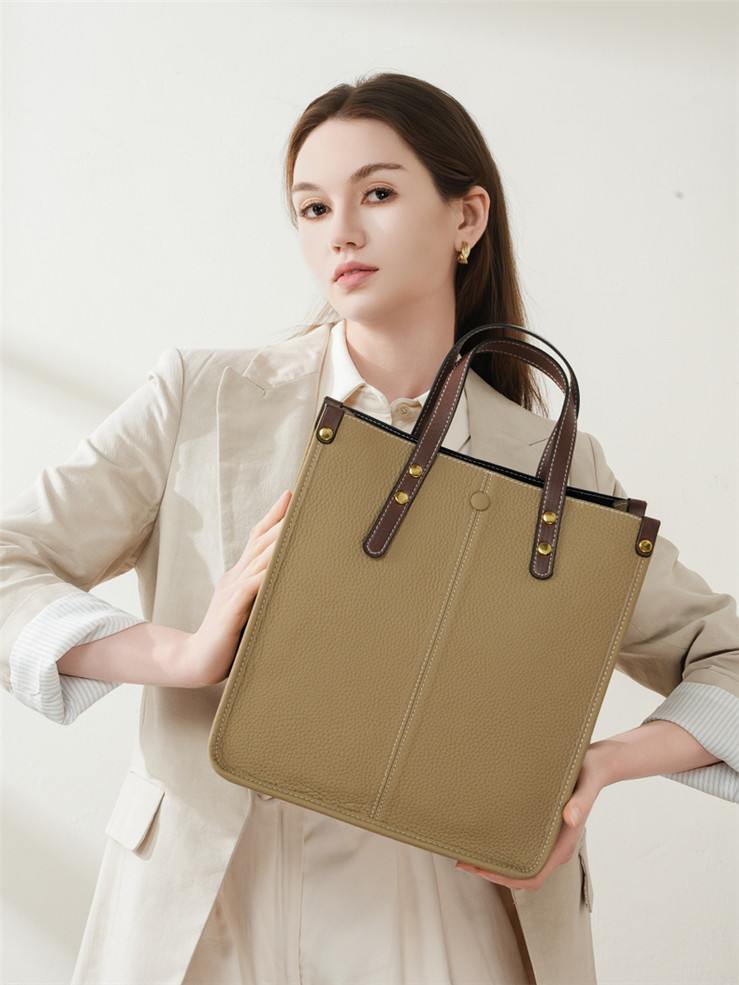 Triarch Vertical Tote