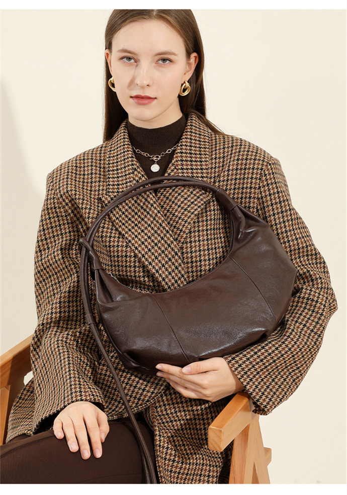 Lunette Crescent Bag