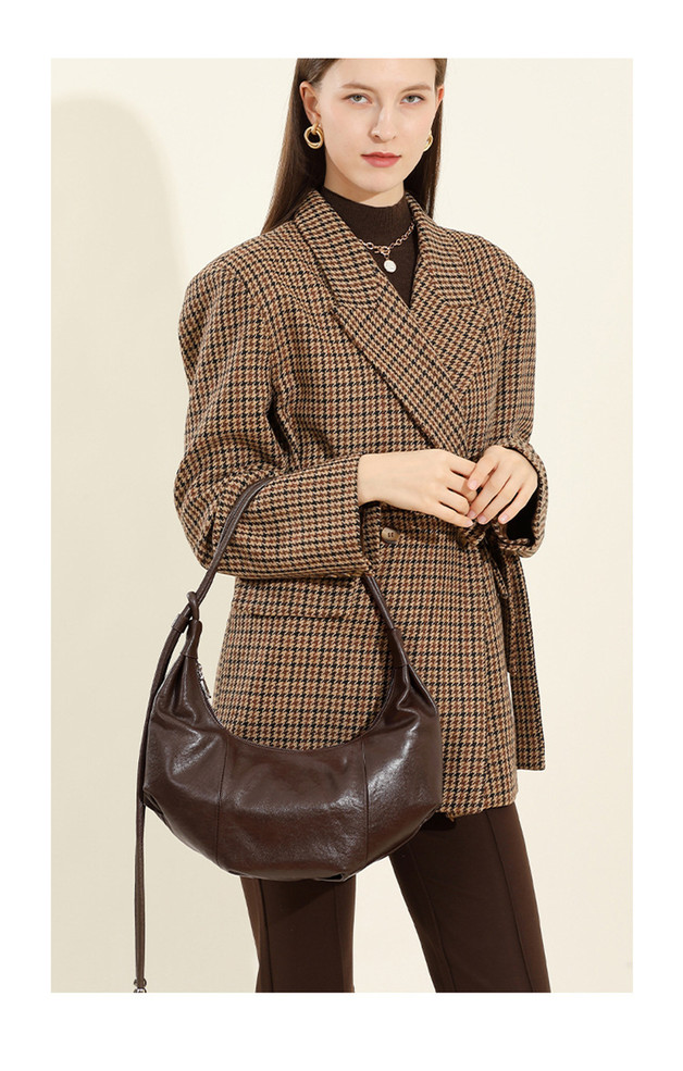 Lunette Crescent Bag