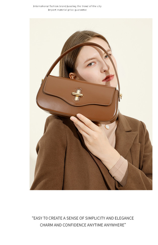 Squareline Minimal Tote
