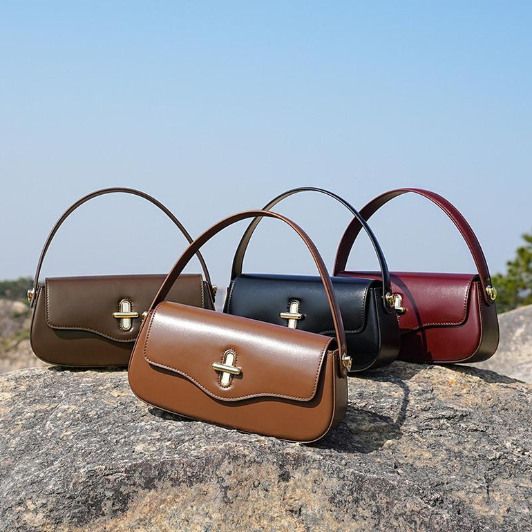 Grrly Grrls Squareline Minimal Tote
 