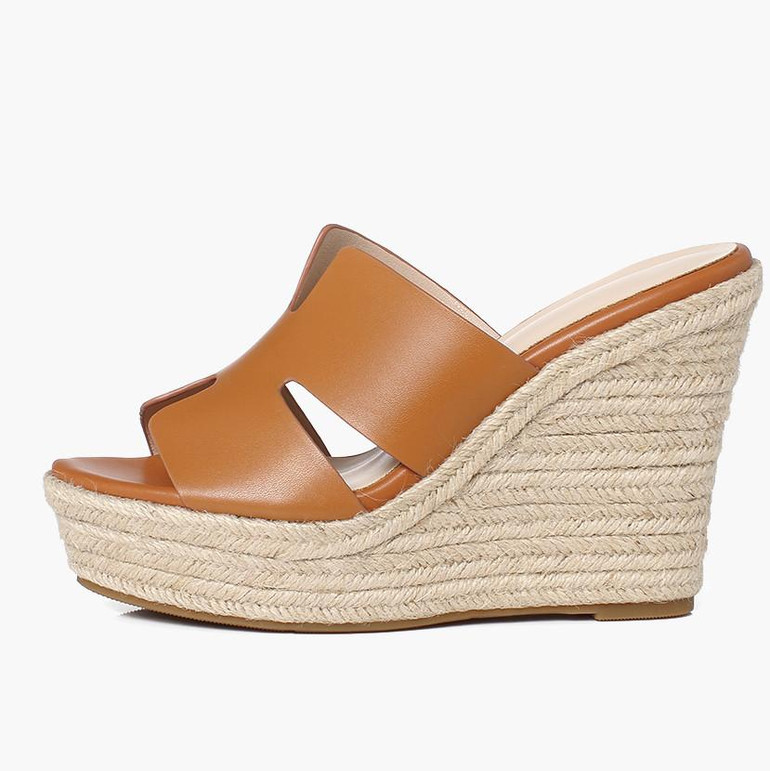 Grrly Grrls Strawbound Platform Wedges  