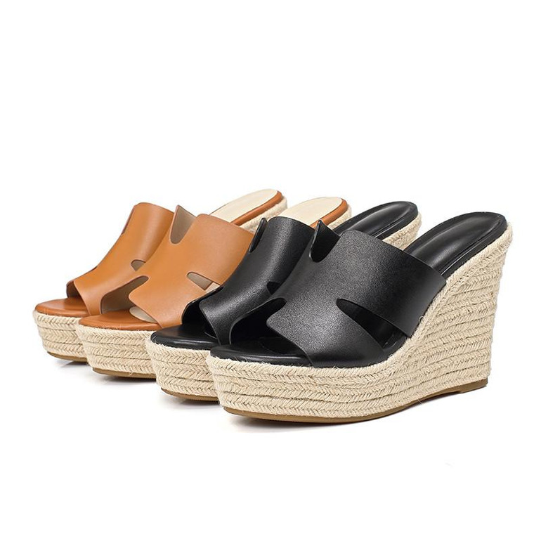 Grrly Grrls Strawbound Platform Wedges  