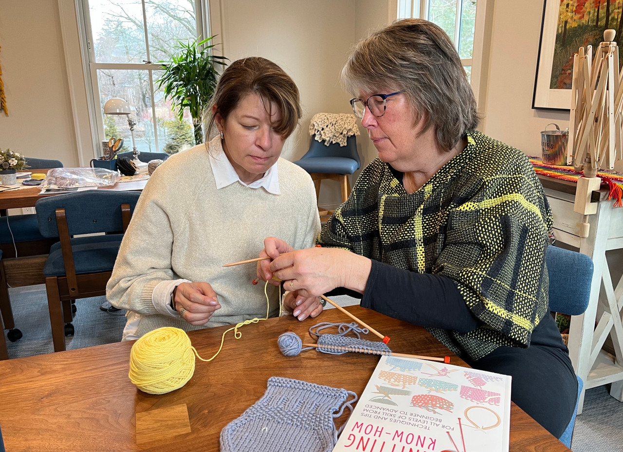 Learn To Knit 1 class at The Endless Skein