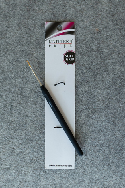 Knitter's Pride Soft Grip Steel Crochet Hook