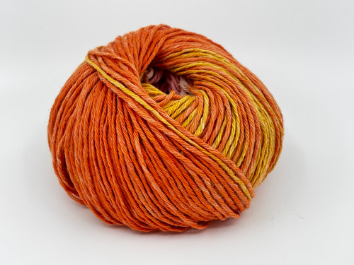 A ball of Universal Yarn Sandcastle