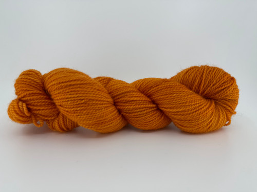 A skein of Feederbrook Farm BFL Solid yarn A skein of Feederbrook Farm BFL Solid yarn