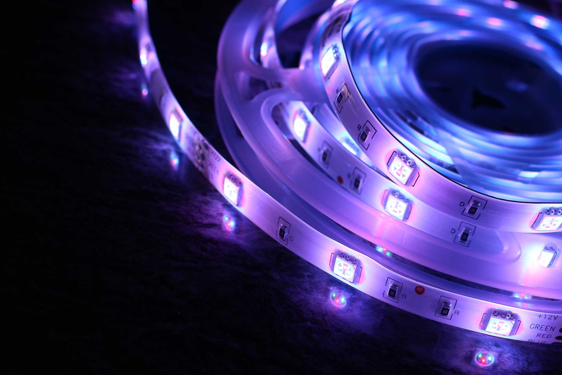 LED Strip Lighting Guide - Cans & Fans