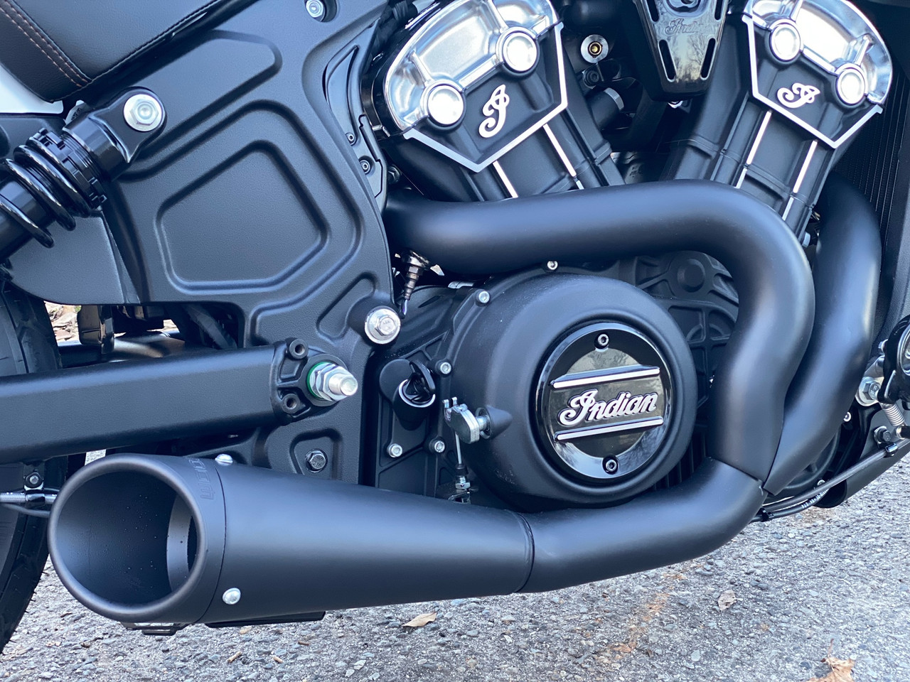 Freedom Performance Combat 2:1 Shorty Exhaust SYS Pitch Black Indian Scout 15-17, Size: 2.5 in