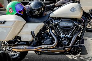 Sawicki 930-01220 2:1 Shorty Brushed Stainless Exhaust M8 FL Touring 17-25 Sawicki 930-01220 2:1 Shorty Brushed Stainless Exhaust M8 FL Touring 17-25