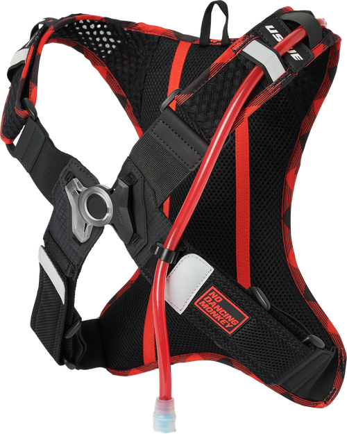 USWE 5202076048 OUTLANDER 2L HYDRATION PACK FLANNEL RED/BLACK