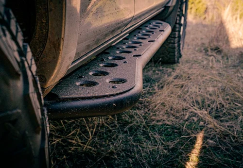Cali Raised 05-23 Toyota Tacoma Step Ed Rock Sliders - Double Cab Long Bed W/ Kick Out/No Fill - CR2600